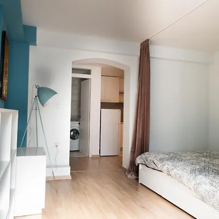 Cozy Apartment In A Peaceful Street Zagreb Exterior foto