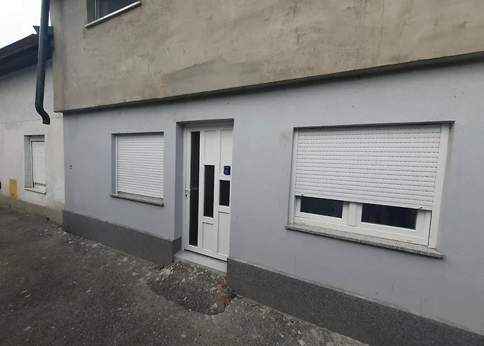 Cozy Apartment In A Peaceful Street